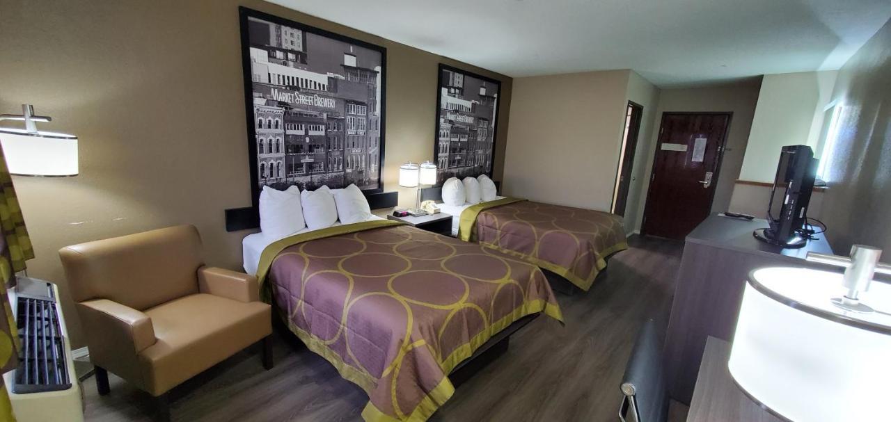 Super 8 By Wyndham Paris Ξενοδοχείο Εξωτερικό φωτογραφία